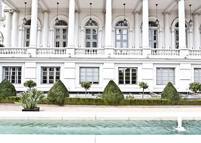 Hotel Palais Coburg 5*