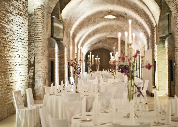 Palais Coburg Hotel