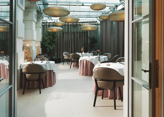 Palais Coburg Hotel 5*