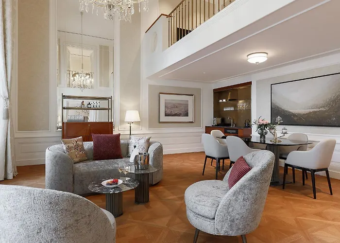 Palais Coburg 5* فيينا