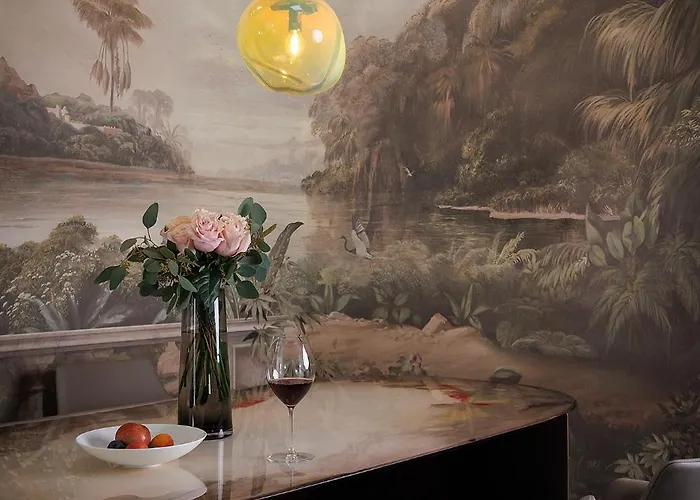 Palais Coburg 5*