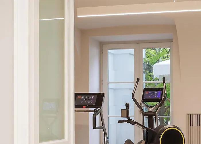 فندق Palais Coburg 5*